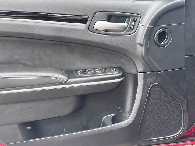 Used 2023 Chrysler 300 C image 19