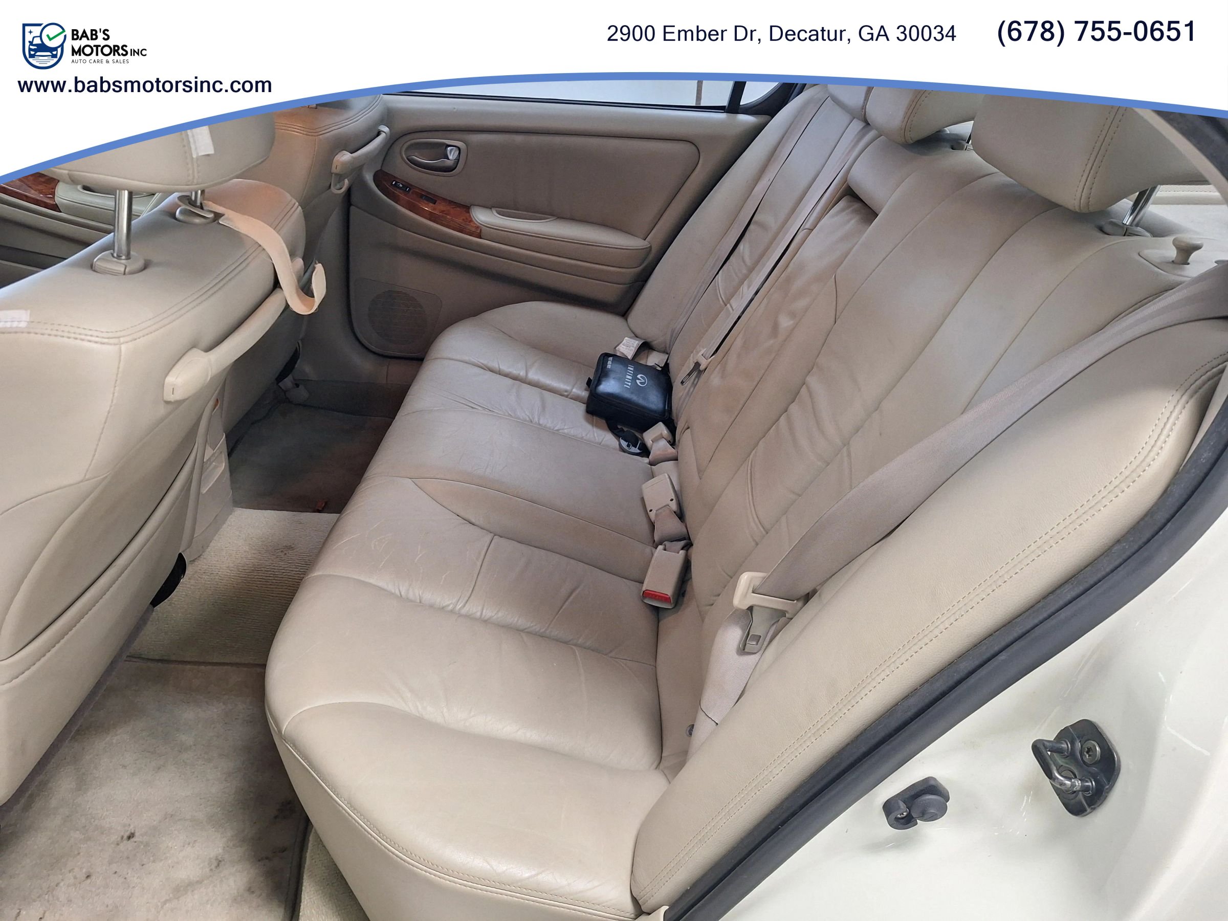 Used 2004 INFINITI I35 w/ Cold Weather Pkg FWD image 11