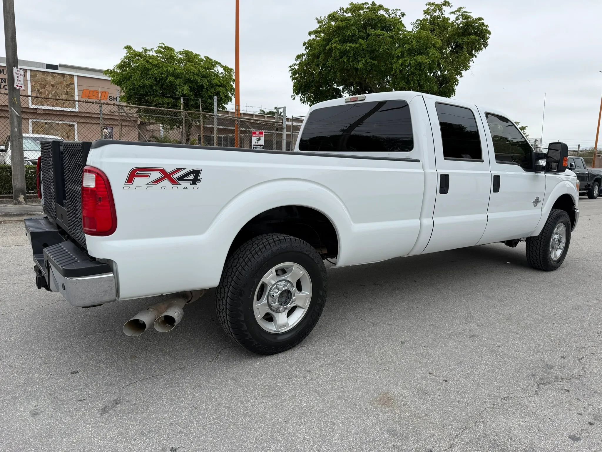Used 2016 Ford F250 XLT w/ XLT Value Package image 5