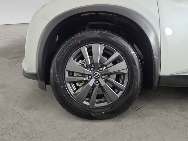 Used 2022 Nissan Pathfinder SV image 14