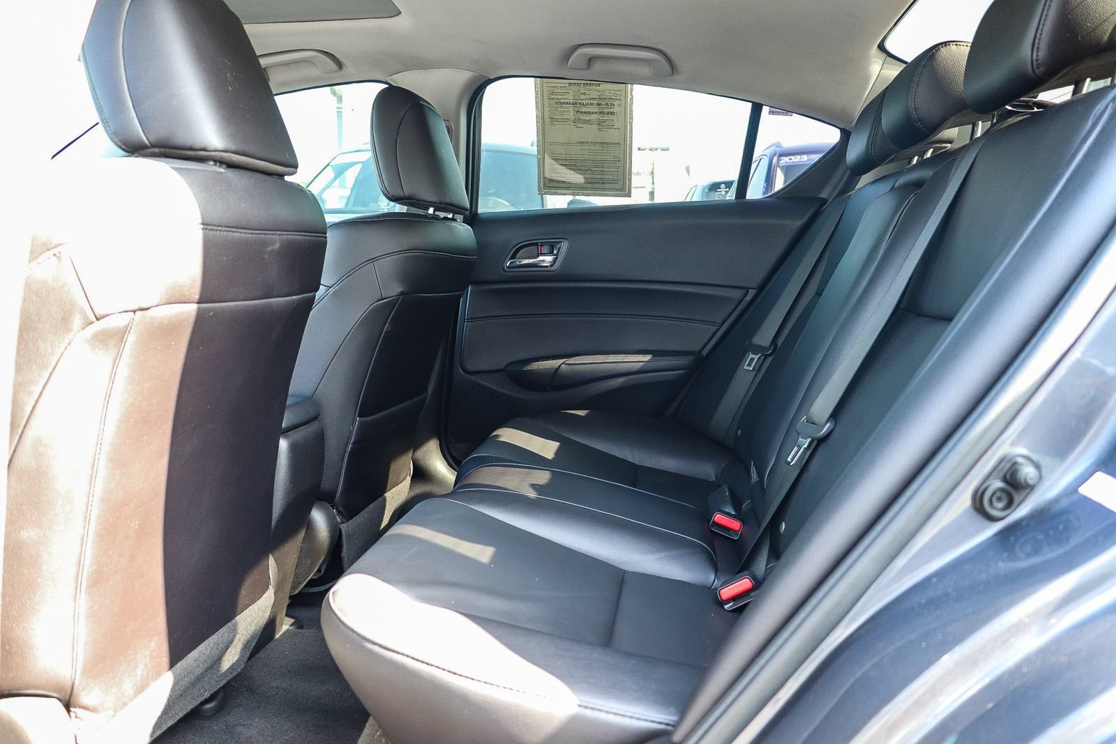Used 2018 Acura ILX w/ AcuraWatch Plus Package FWD image 19