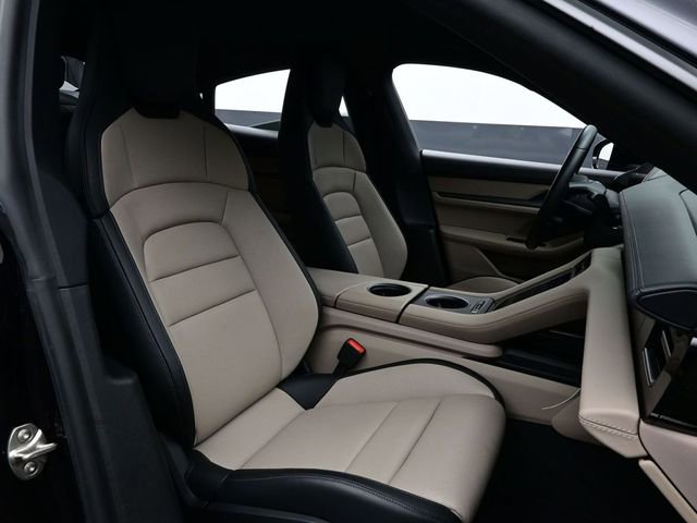 Used 2025 Porsche Taycan 4S image 18