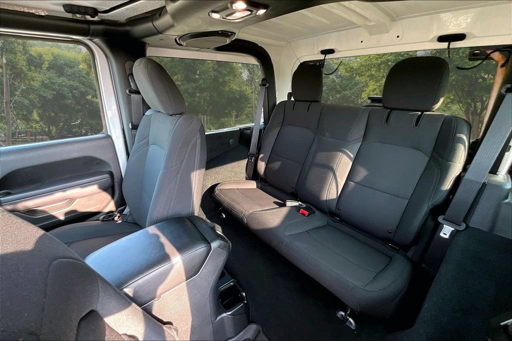 Used 2023 Jeep Wrangler Sport AWD/4WD image 26