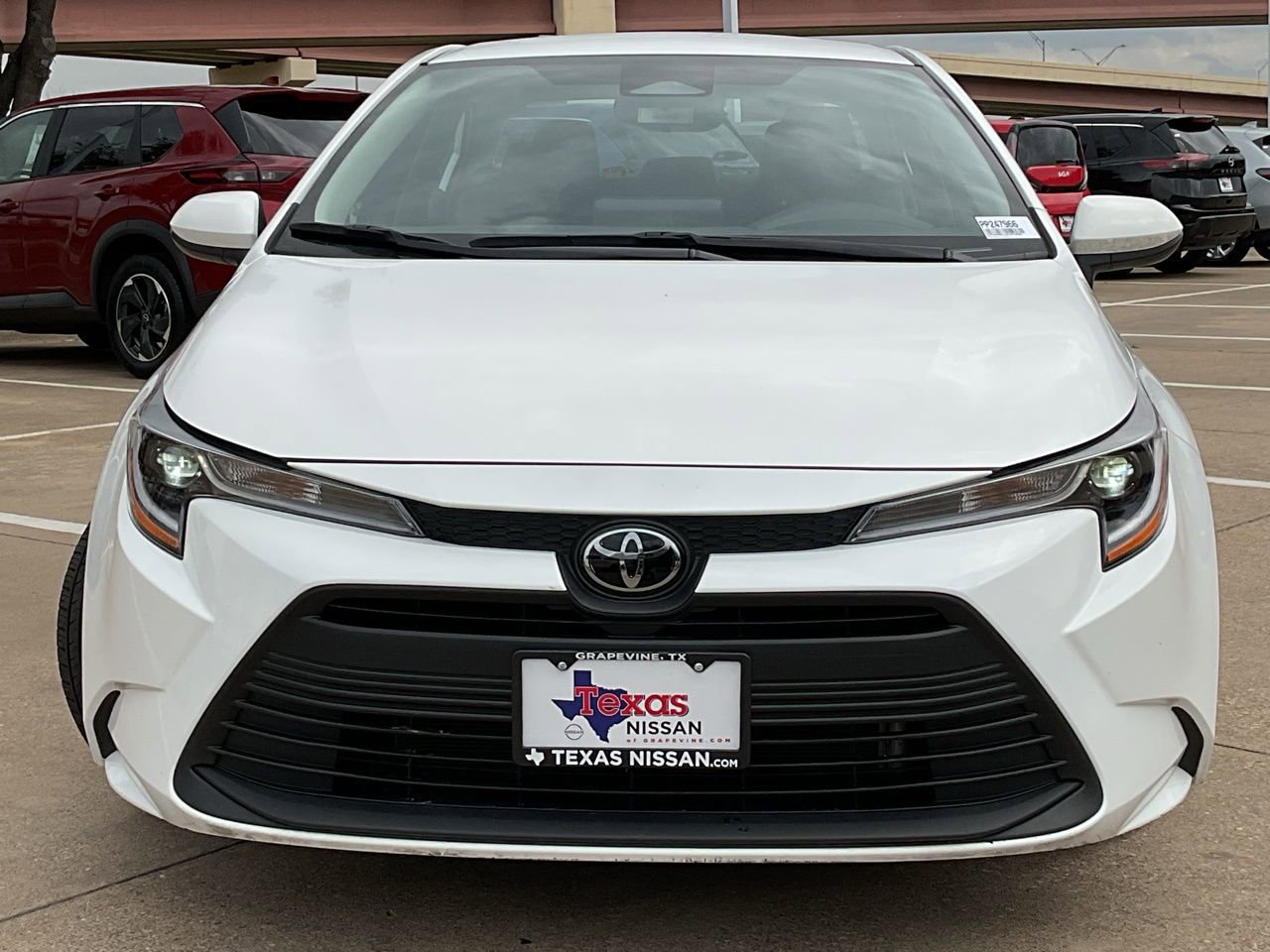 Used 2025 Toyota Corolla LE image 3
