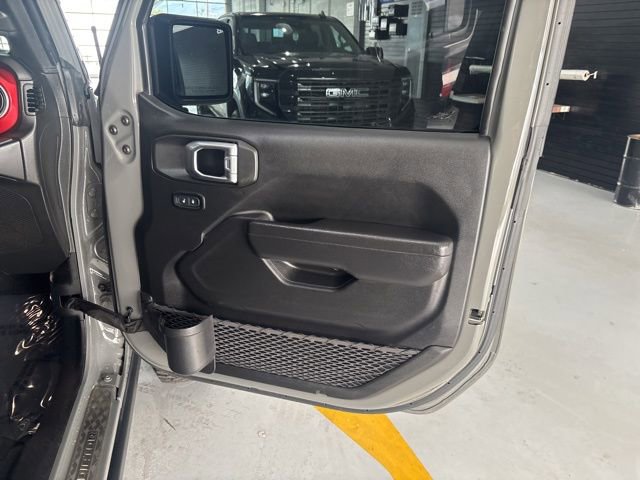 Used 2022 Jeep Gladiator Rubicon AWD/4WD image 38