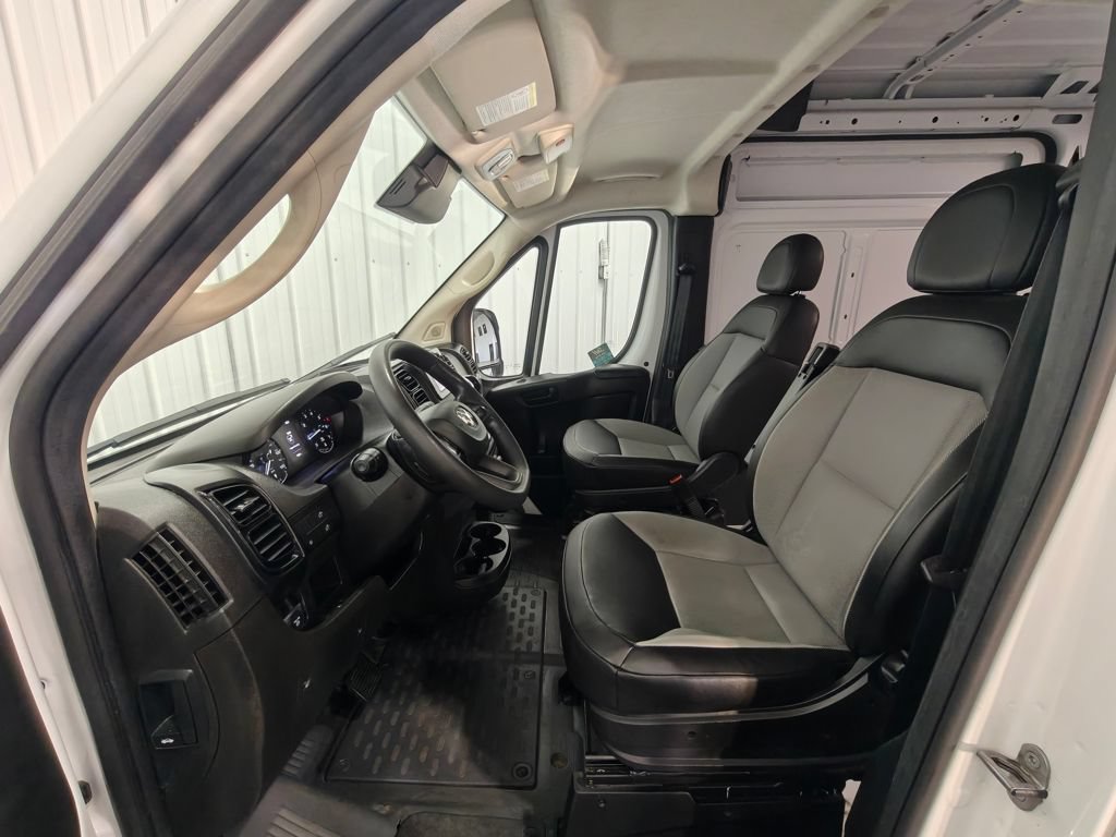 Used 2024 RAM ProMaster 2500 w/ Convenience Group FWD image 23