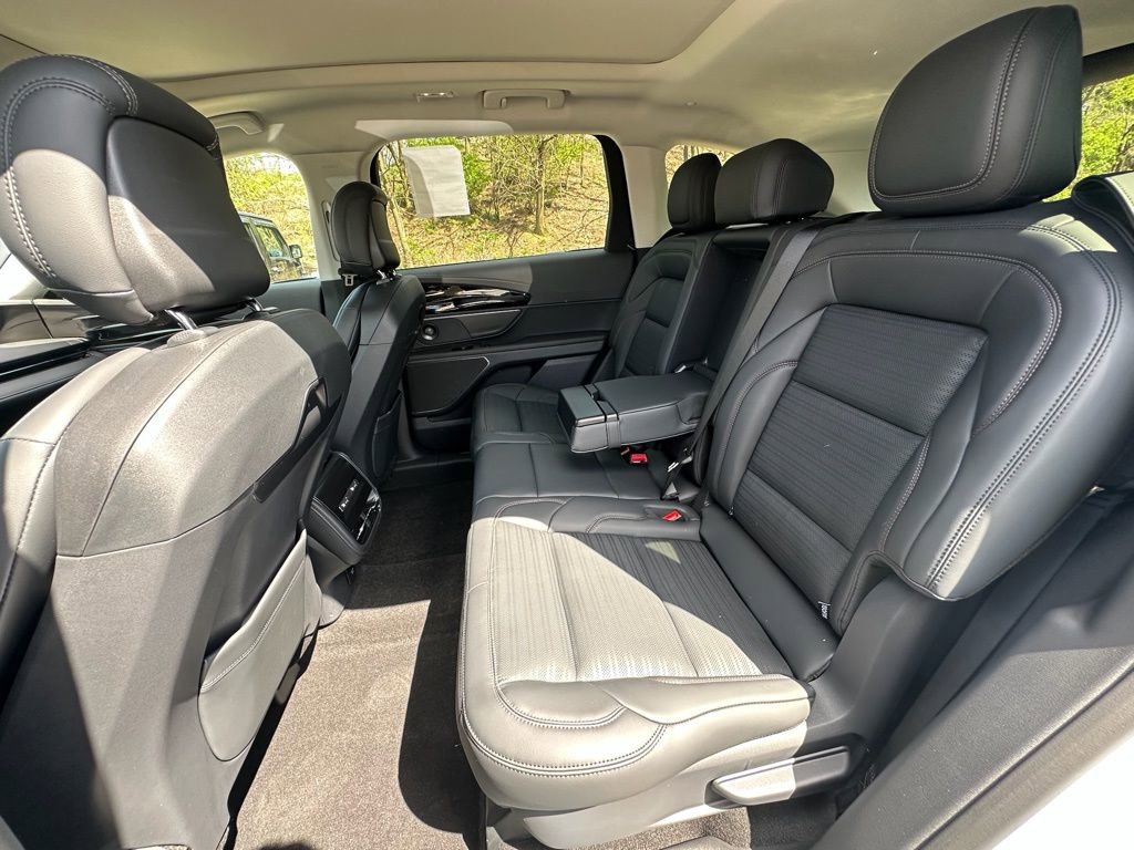 New 2026 Lincoln Nautilus Reserve w/ Jet Appearance Package AWD/4WD image 19