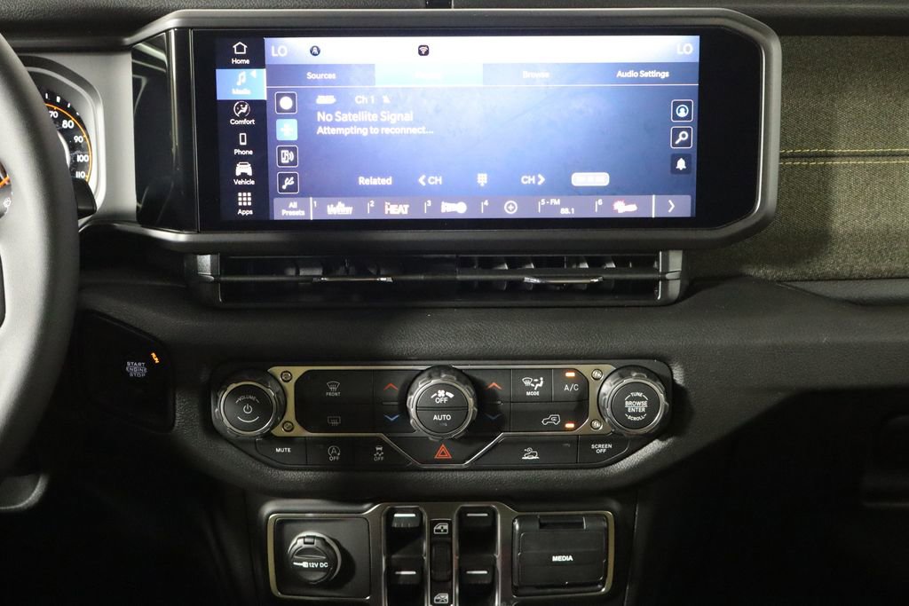 New 2026 Jeep Gladiator Sport image 27