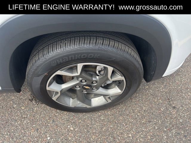 Used 2025 Chevrolet Trax LT w/ LT Convenience Package FWD image 25