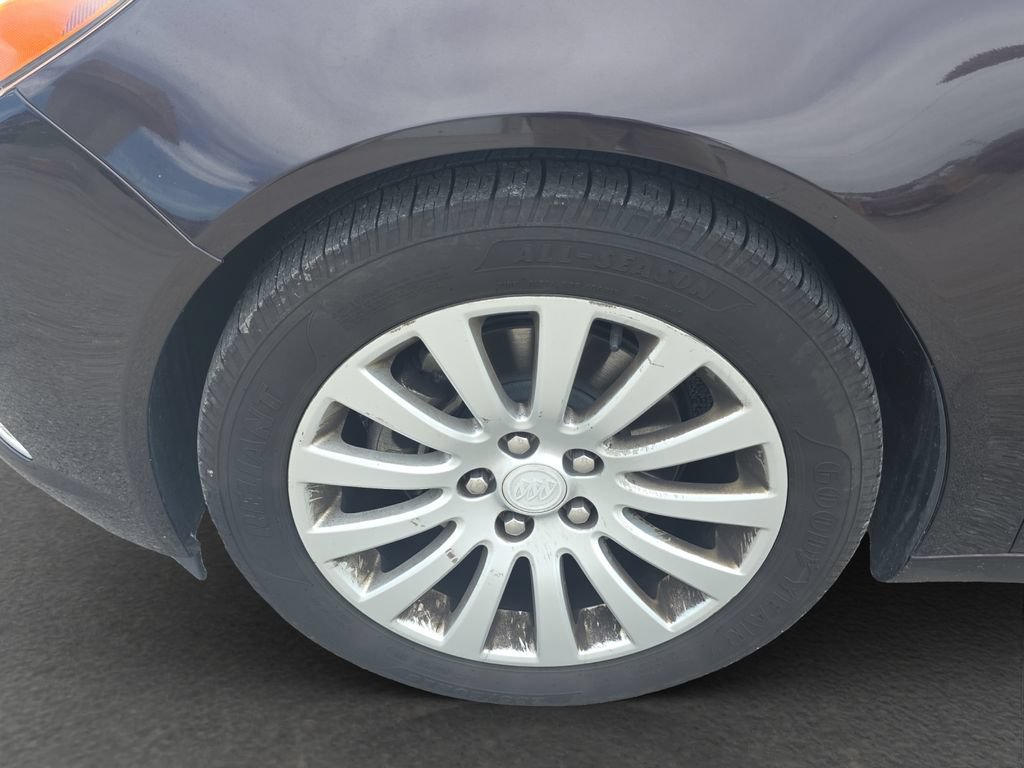 Used 2011 Buick Regal CXL Turbo w/ TO2 Preferred Equipment Group FWD image 4