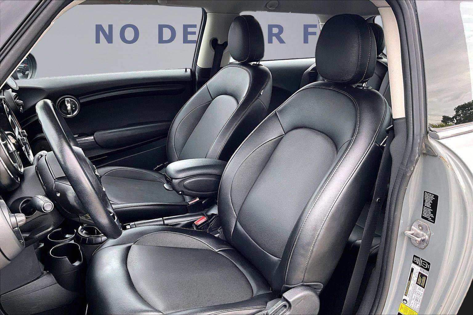 Used 2015 MINI Cooper 2-Door Hardtop FWD image 20