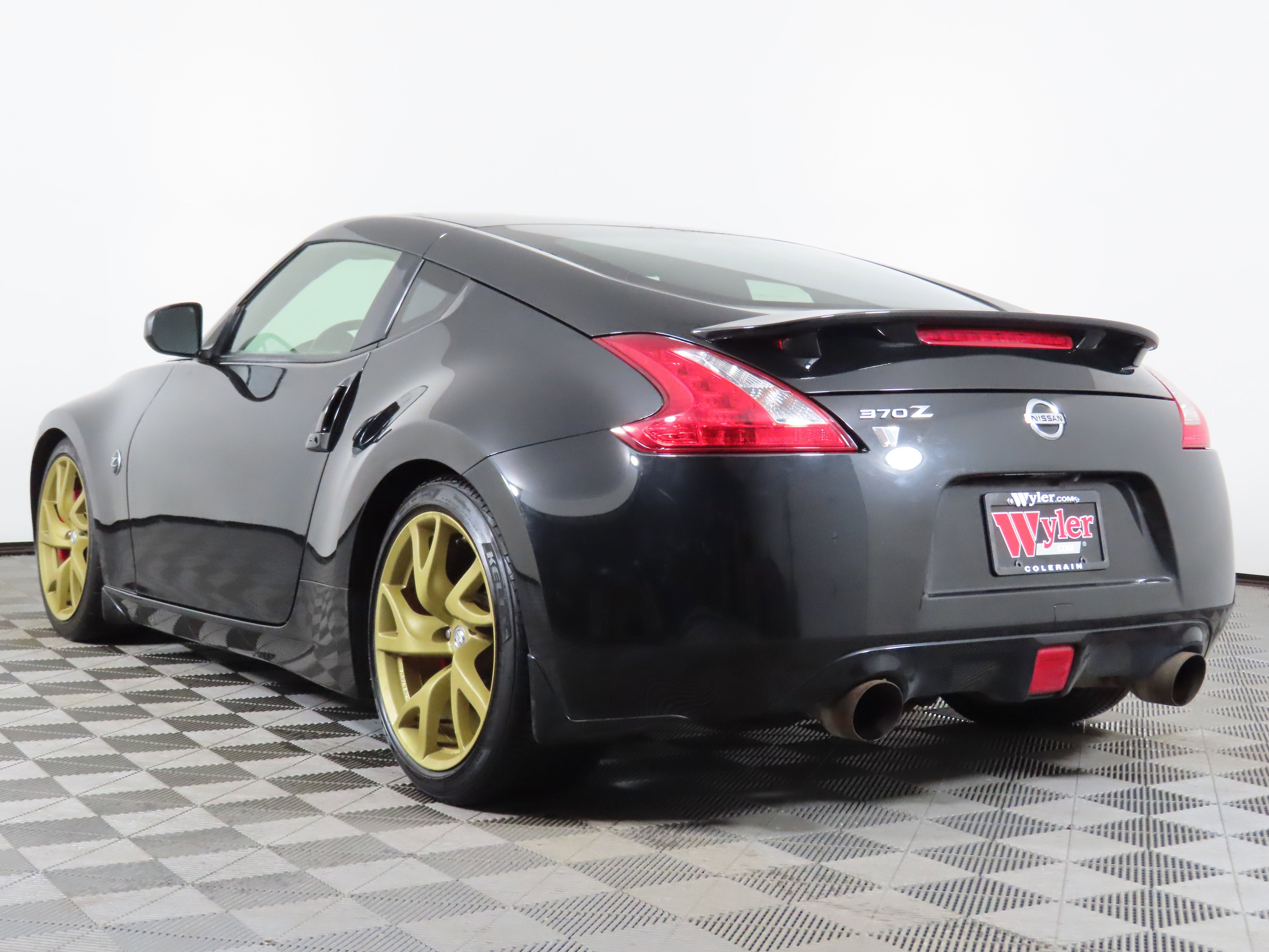 Used 2017 Nissan 370Z w/ Sport Package image 33