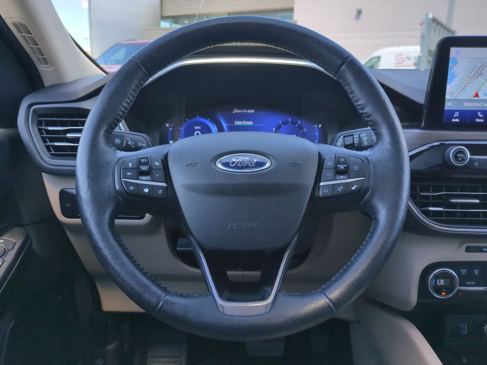 Used 2020 Ford Escape Titanium w/ Titanium Premium Package 2.0 AWD/4WD image 24