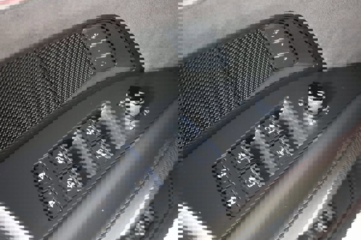 Used 2022 Audi e-tron GT Prestige image 24