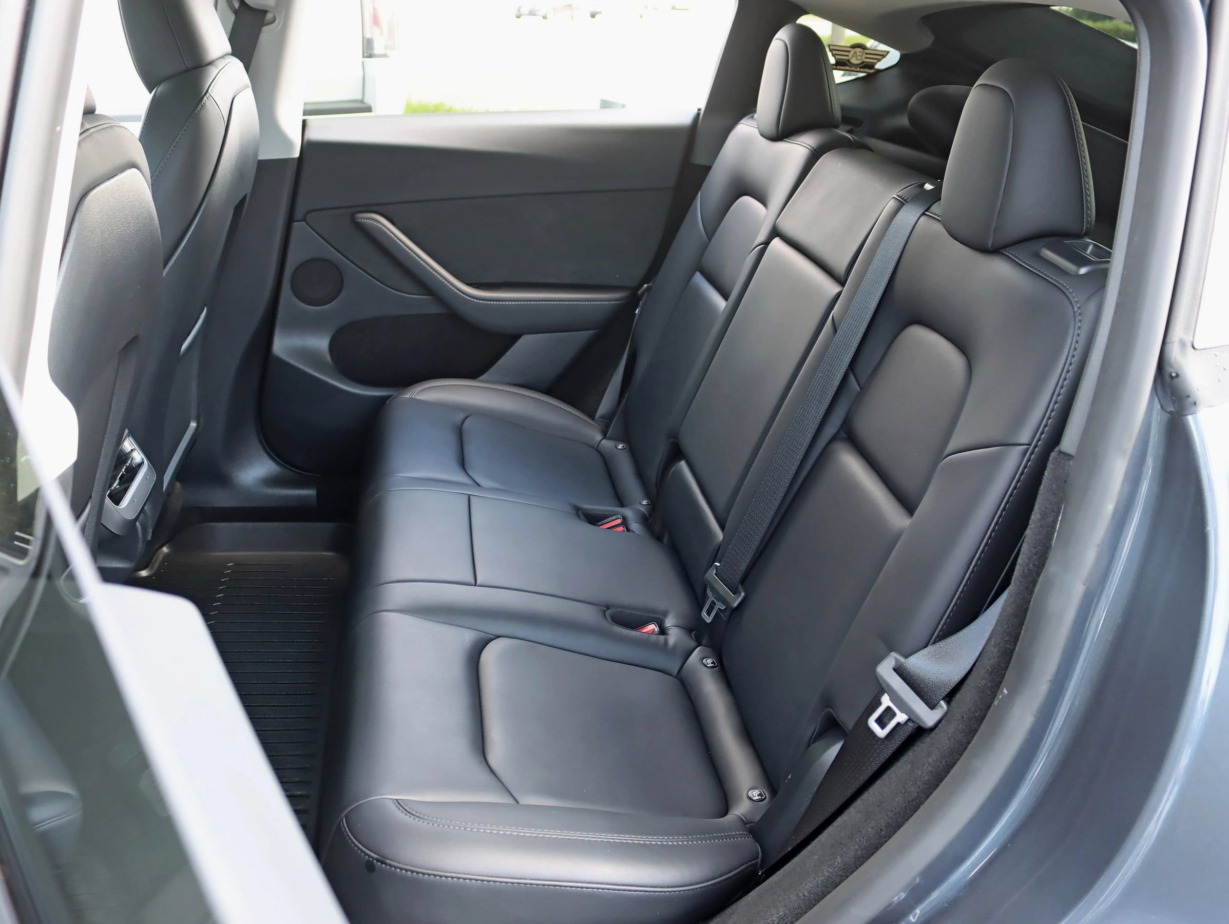 Used 2023 Tesla Model Y Long Range AWD/4WD image 30