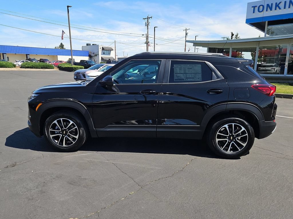New 2026 Chevrolet TrailBlazer LT w/ Driver Confidence Package FWD image 3