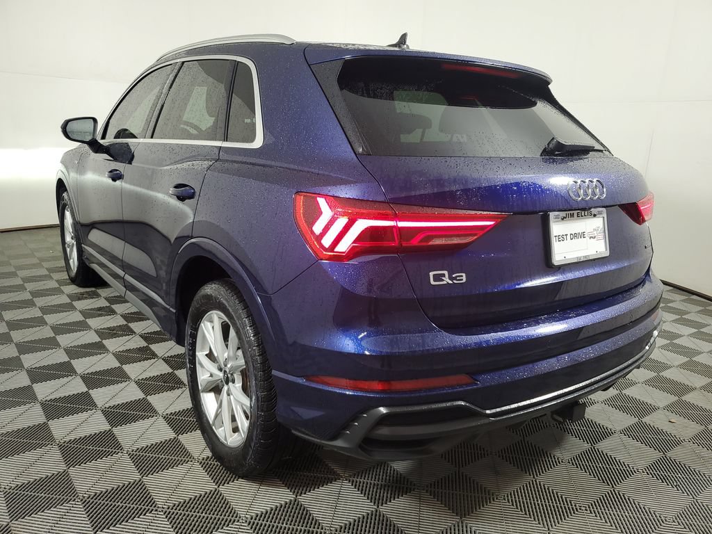Used 2022 Audi Q3 2.0T Premium Plus AWD/4WD image 4