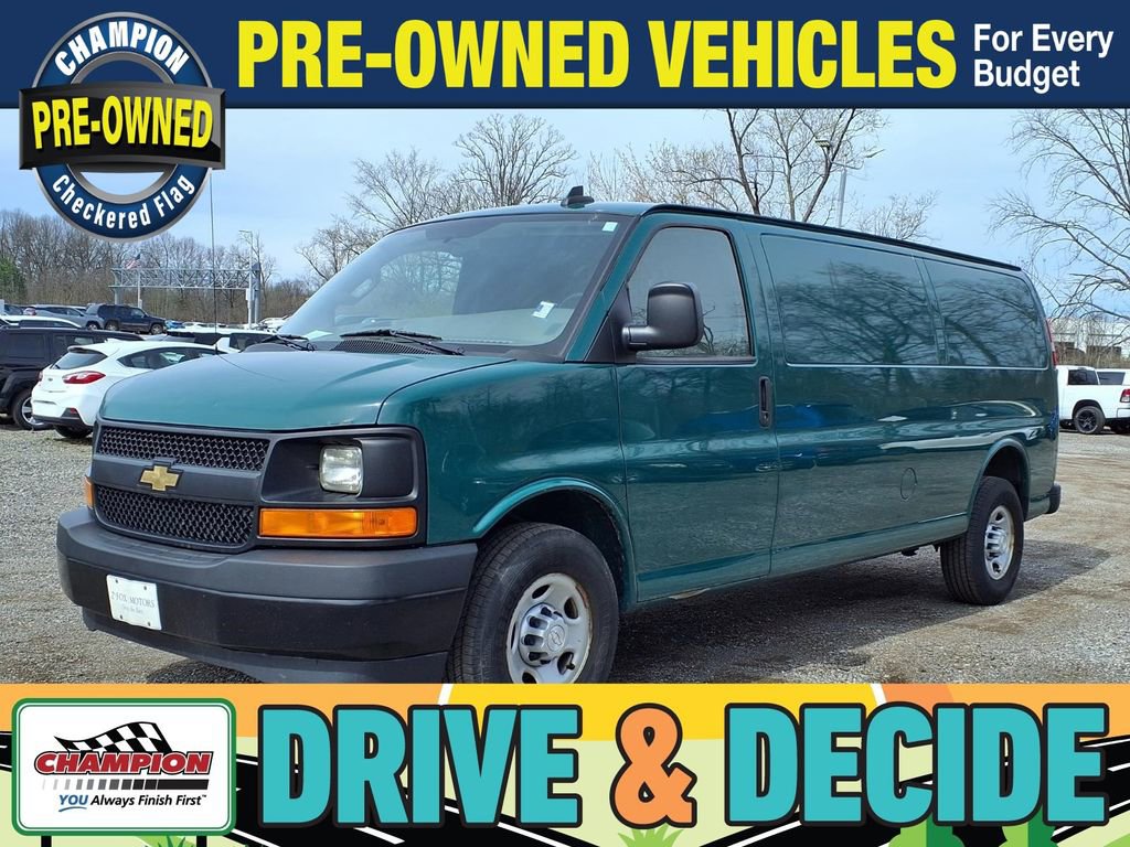 Used 2017 Chevrolet Express 3500 Extended RWD image 1
