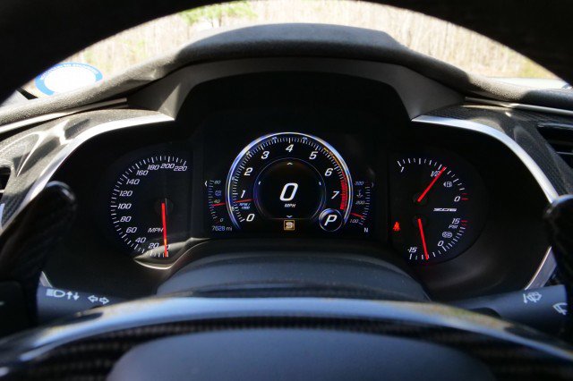 Used 2016 Chevrolet Corvette Z06 w/ 3LZ Preferred Equipment Group image 10