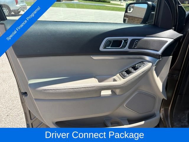 Used 2015 Ford Explorer XLT w/ Equipment Group 202A FWD image 10