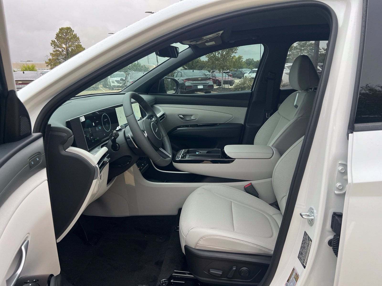 New 2026 Hyundai Tucson Limited w/ Tow & Go Package AWD/4WD image 24