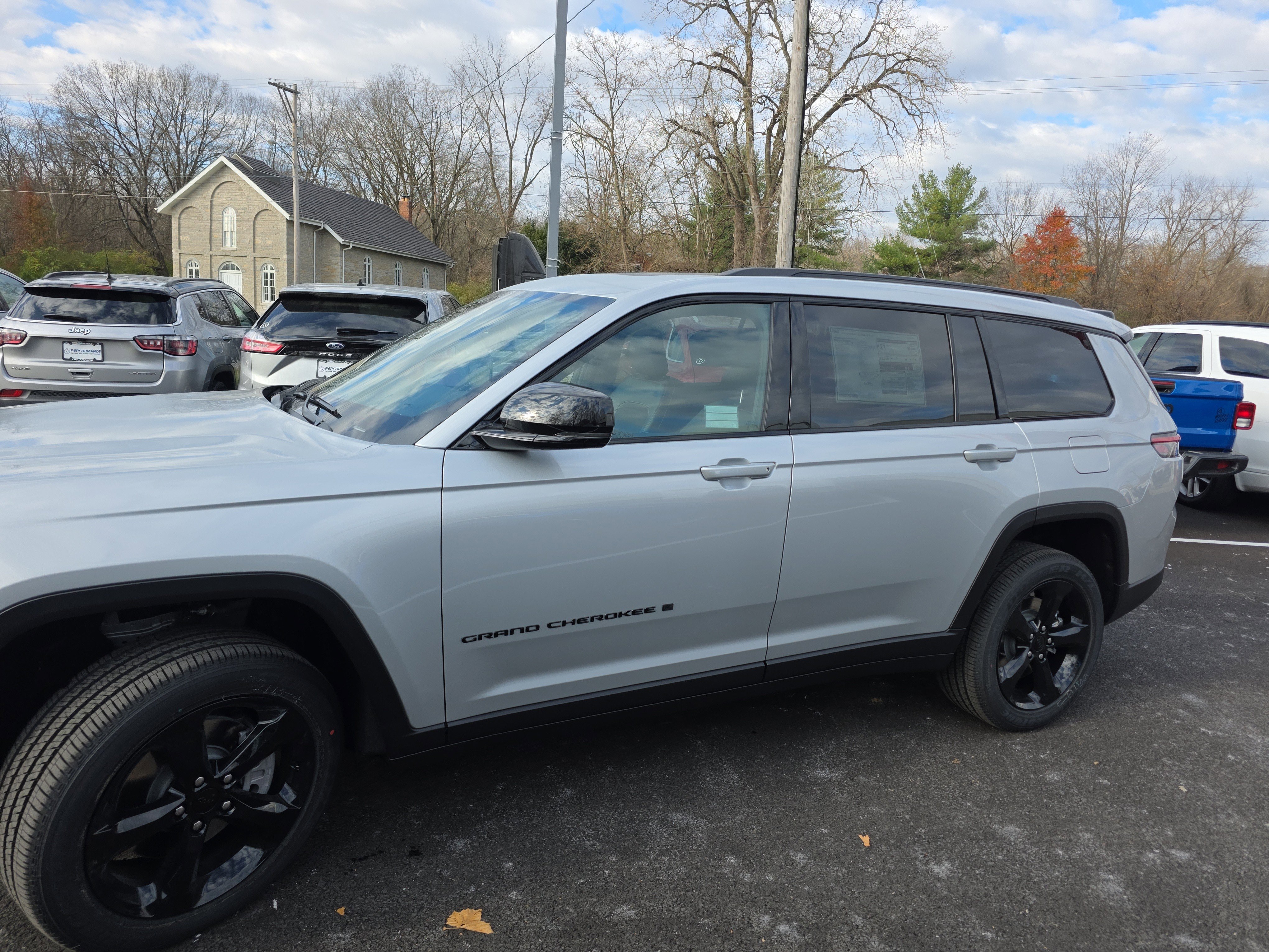 New 2025 Jeep Grand Cherokee L Altitude image 20