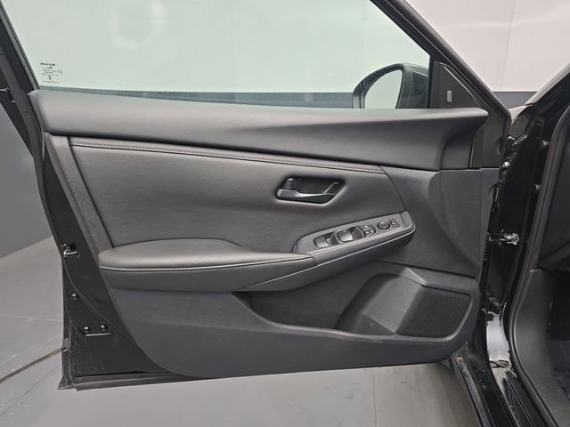 Used 2025 Nissan Sentra S image 23