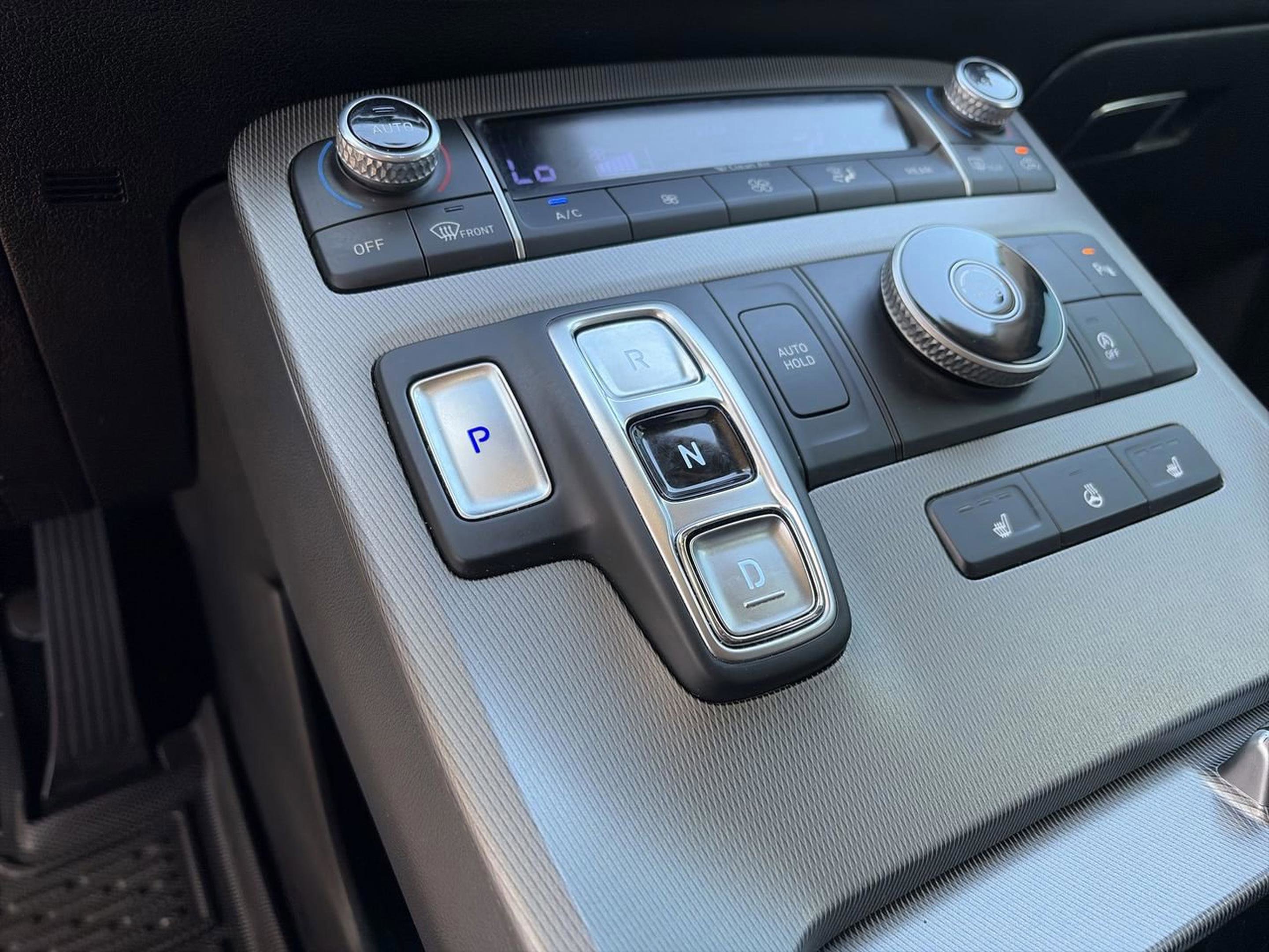 Used 2022 Hyundai Palisade SEL w/ Premium Package image 16