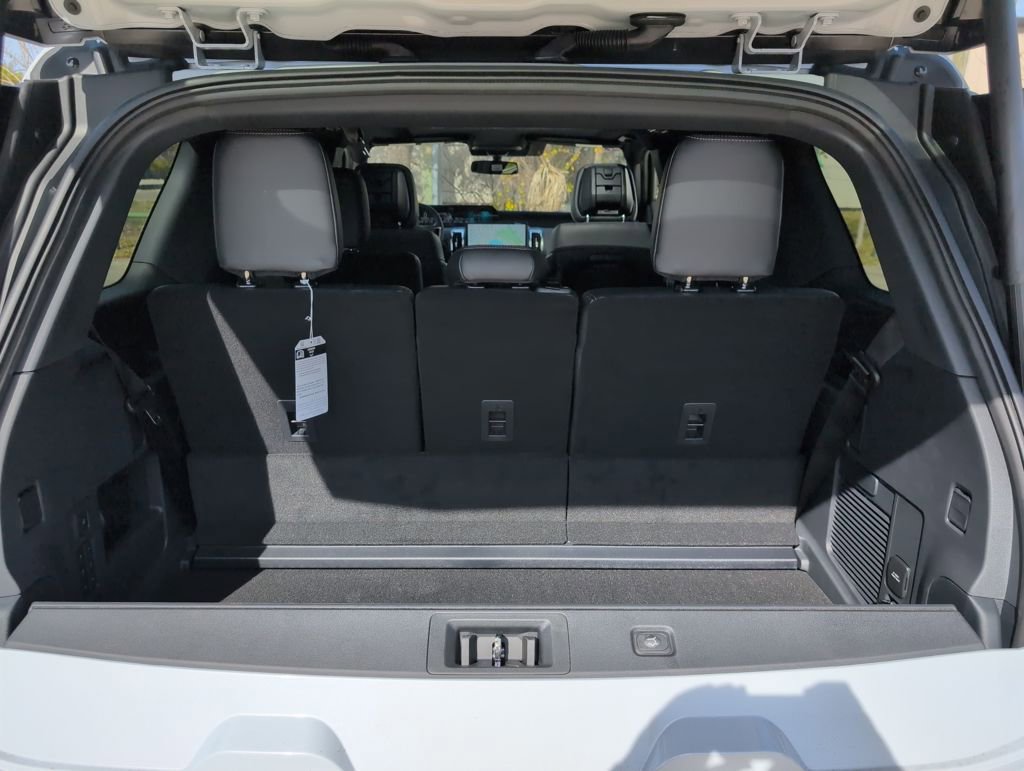 New 2026 Ford Expedition Platinum w/ Stealth Appearance Package image 27