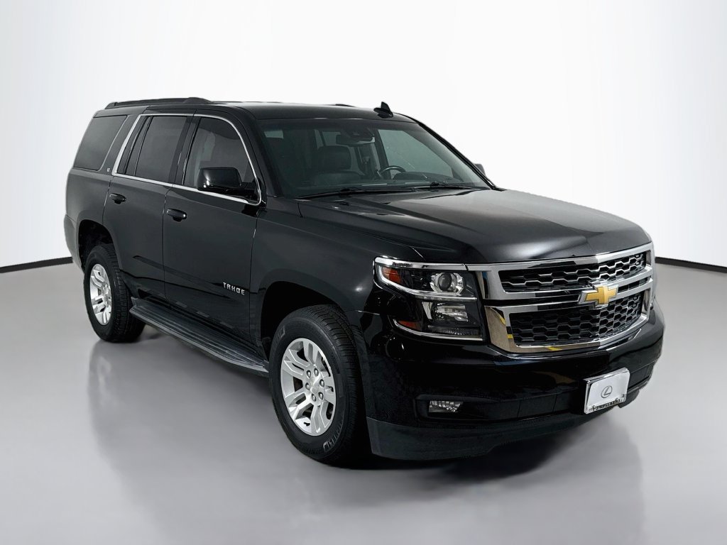 Used 2020 Chevrolet Tahoe LT w/ Luxury Package RWD image 3