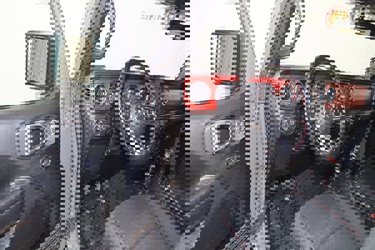 Used 2021 Jeep Wrangler Unlimited Rubicon w/ Safety Group image 46