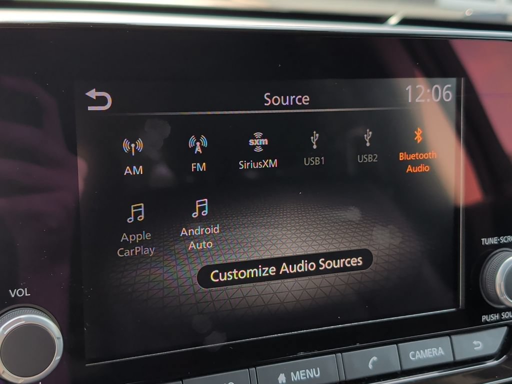 Used 2025 Nissan Pathfinder SV AWD/4WD image 29