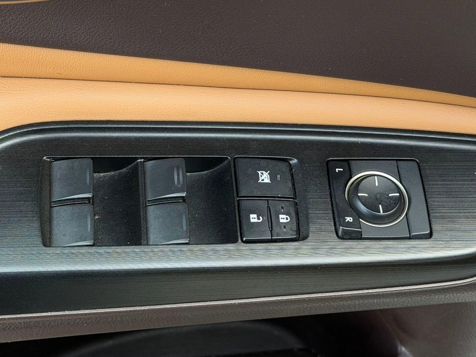 Used 2019 Lexus ES 350 w/ Premium Package image 21