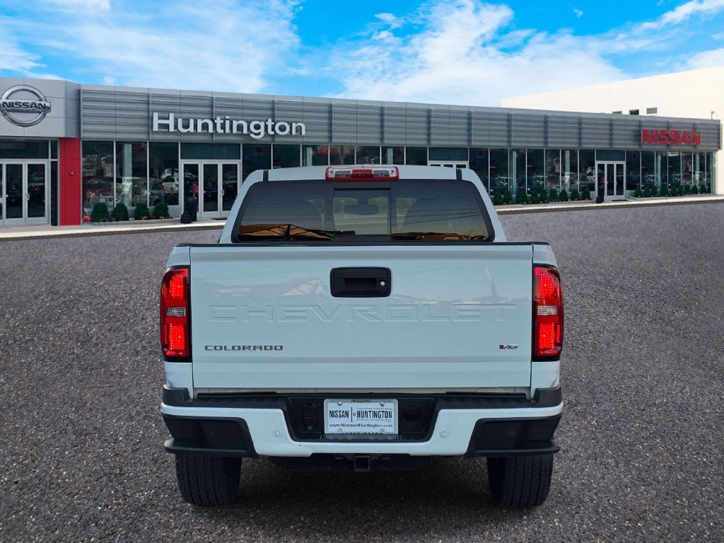 Used 2022 Chevrolet Colorado Z71 AWD/4WD image 9