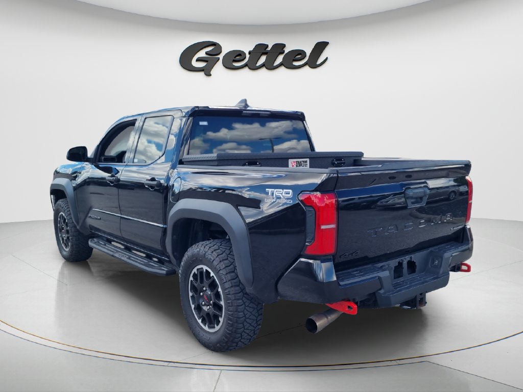 Used 2025 Toyota Tacoma TRD Off-Road AWD/4WD image 6