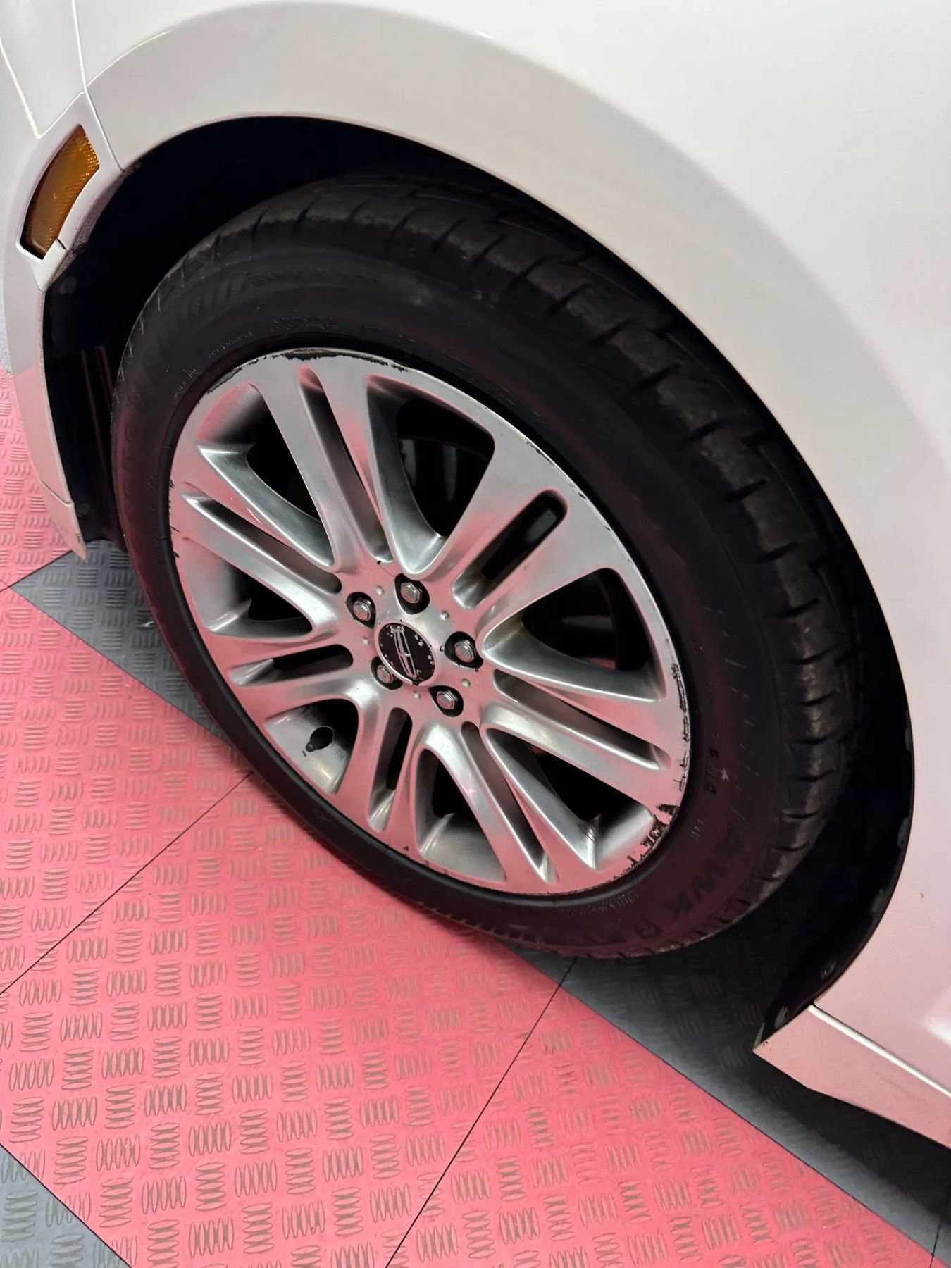 Used 2014 Lincoln MKZ w/ Equipment Group 101A Select image 33