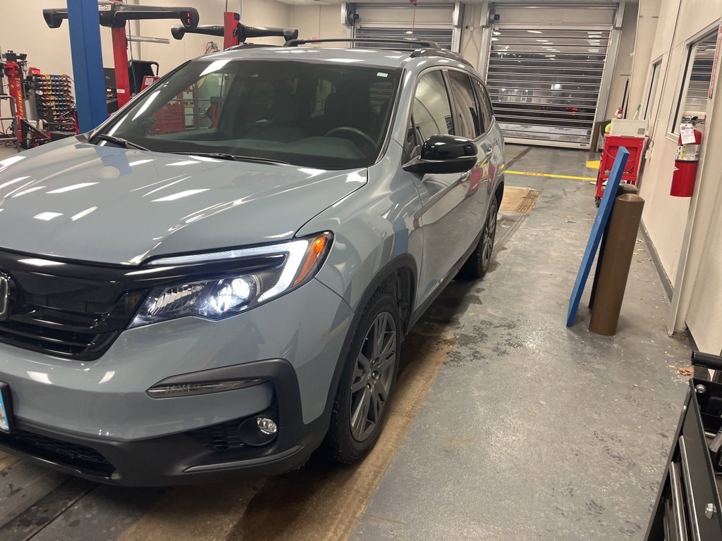 Used 2022 Honda Pilot Sport image 2