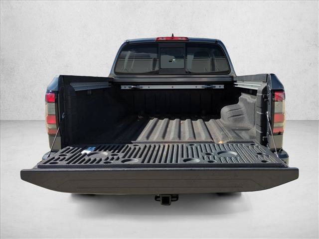 Used 2023 Nissan Frontier SV w/ SV Convenience Package RWD image 6