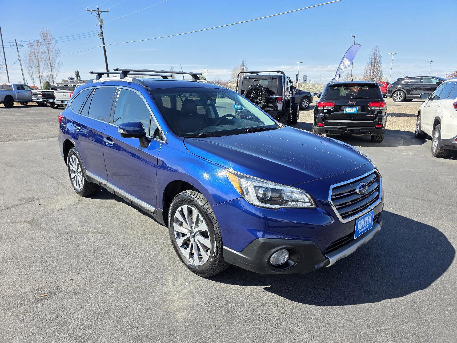 Used 2017 Subaru Outback 3.6R Touring image 3