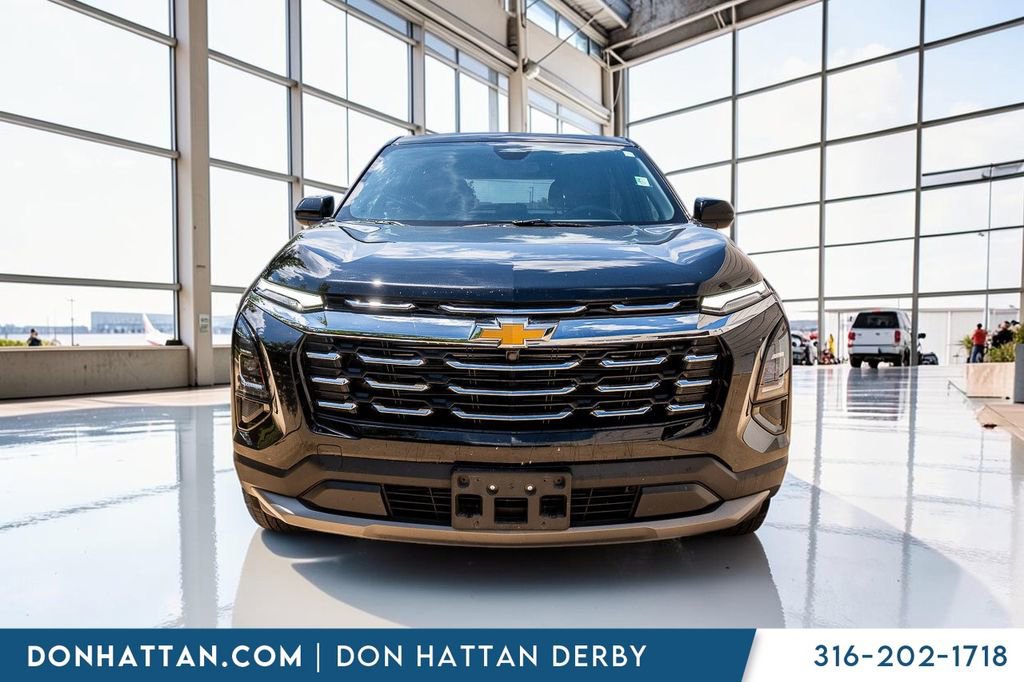 Used 2025 Chevrolet Equinox LT FWD image 24