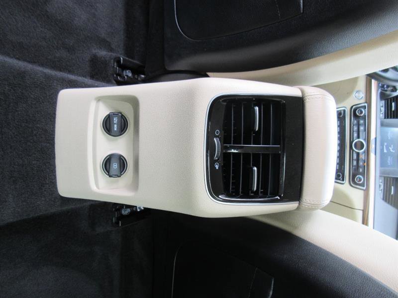 Used 2019 Kia Cadenza Premium image 23