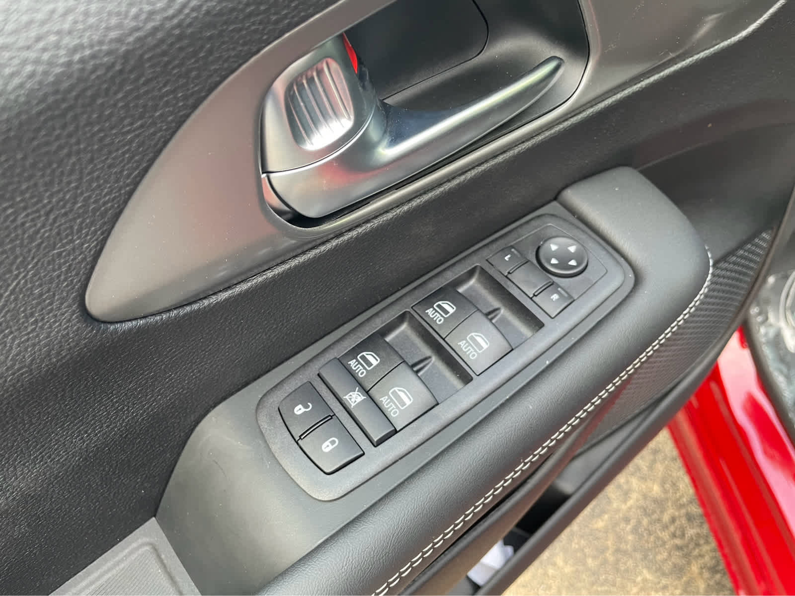 New 2026 Chrysler Voyager LX image 15