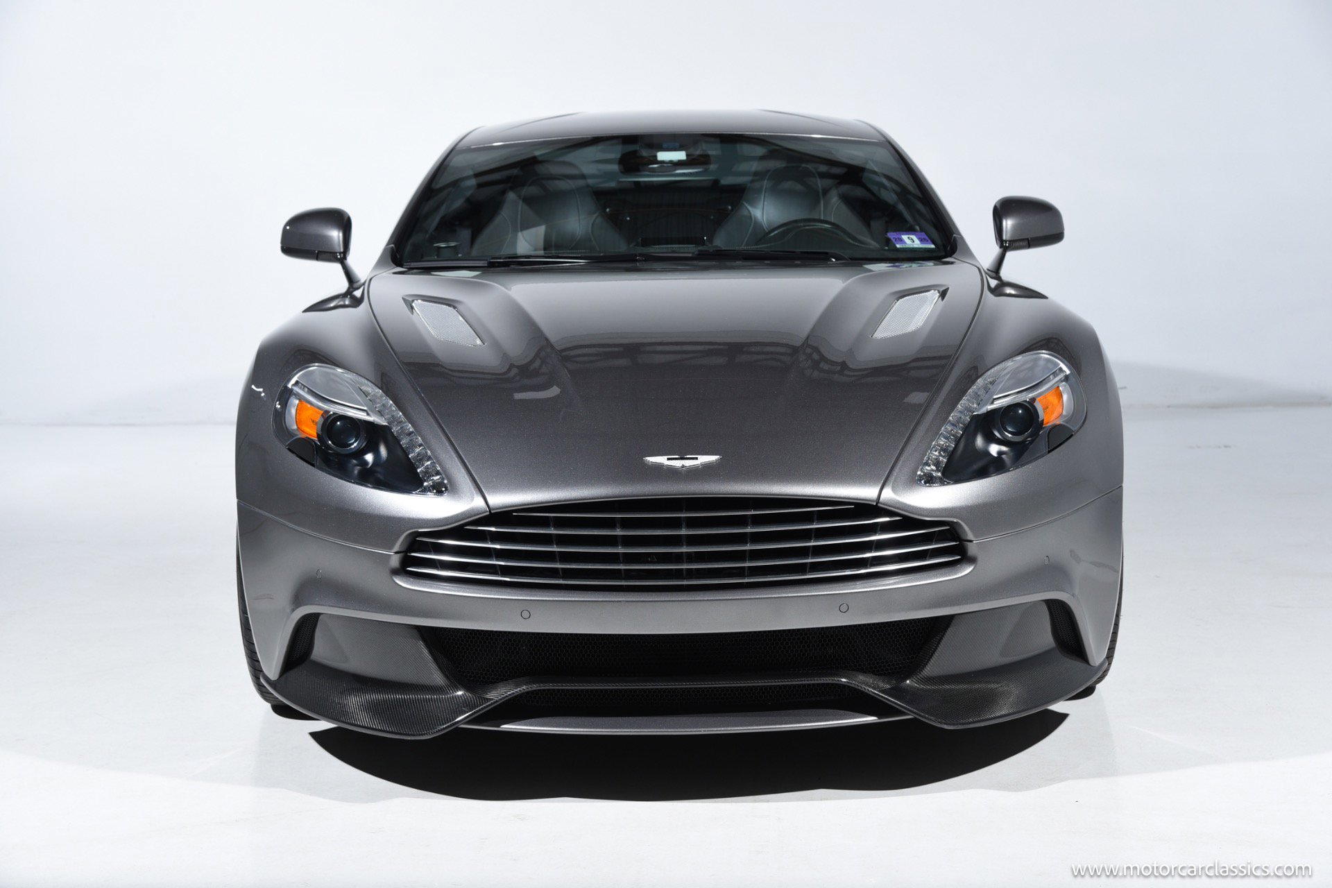 Used 2014 Aston Martin Vanquish Coupe RWD image 2