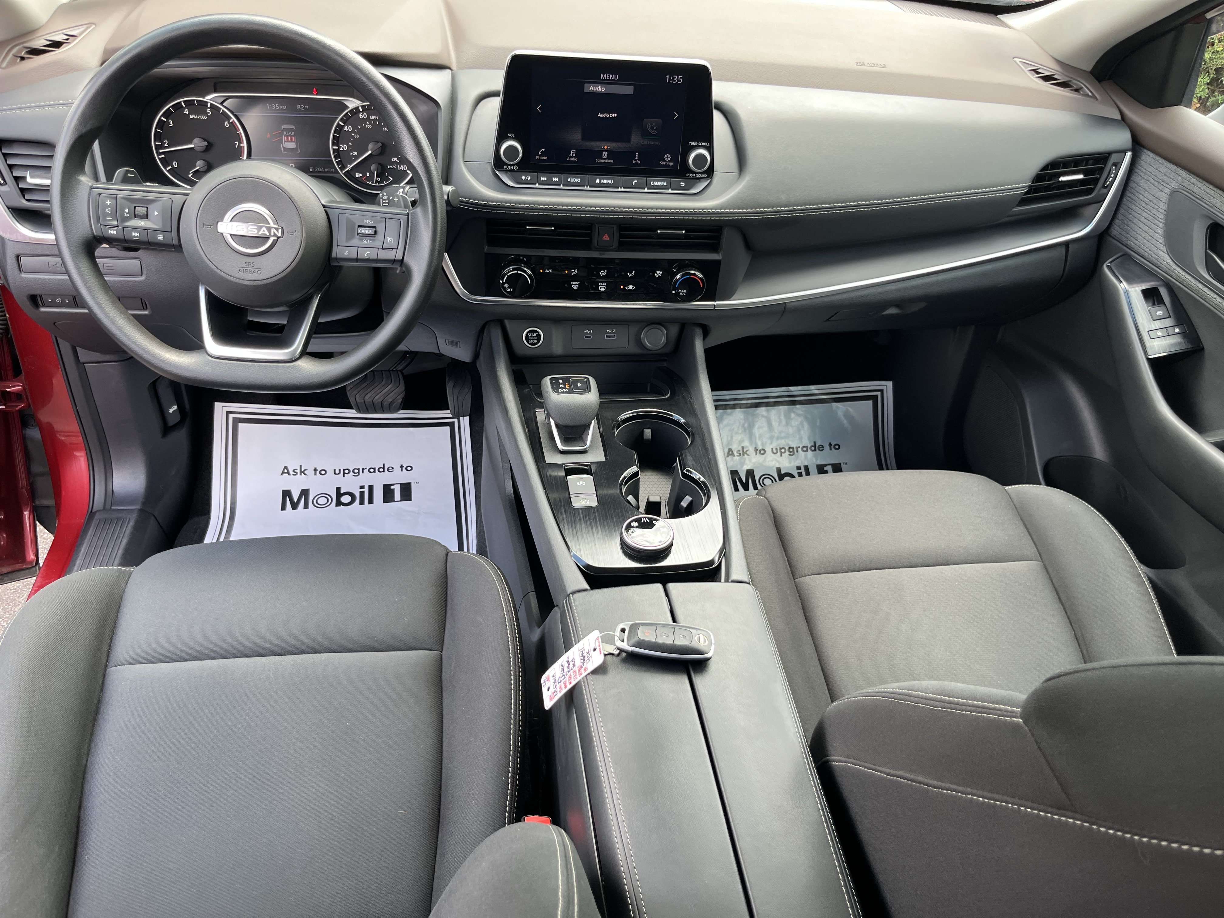 Used 2023 Nissan Rogue S AWD/4WD image 19