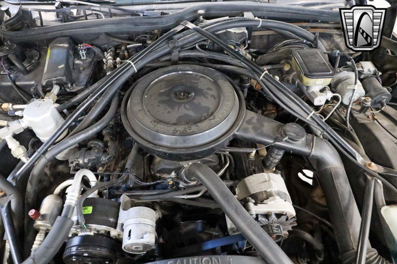 Used 1992 Cadillac Brougham image 13