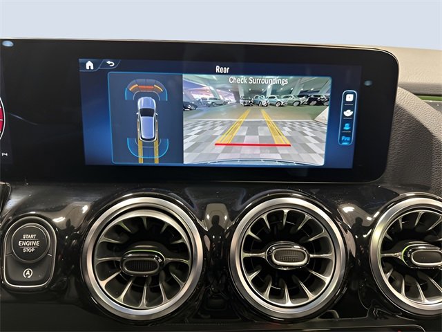 Used 2025 Mercedes-Benz GLA 250 4MATIC image 23