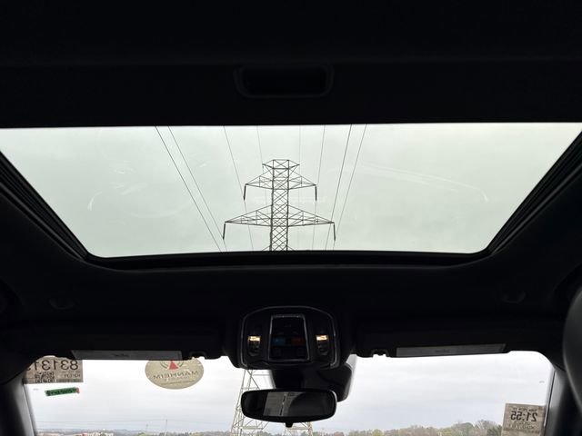 Used 2023 Jeep Grand Cherokee Altitude image 23