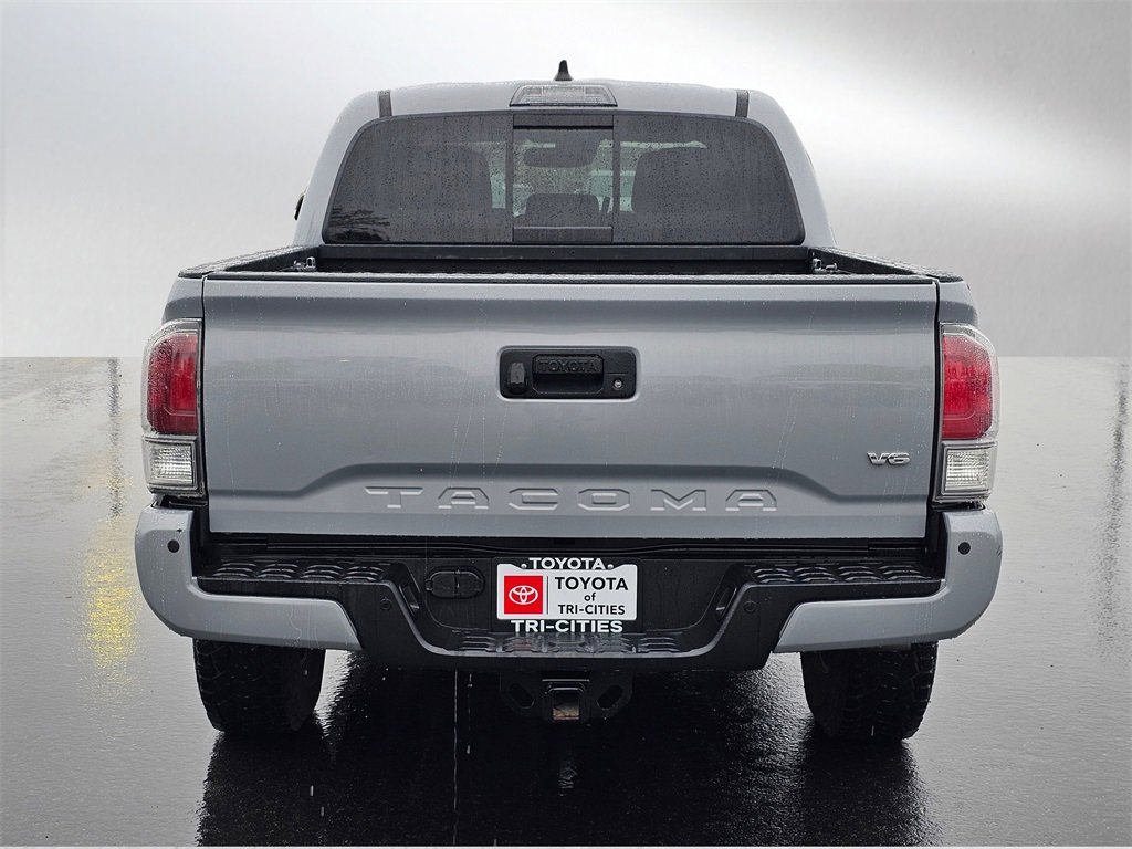 Used 2020 Toyota Tacoma TRD Off-Road w/ Technology Package image 4