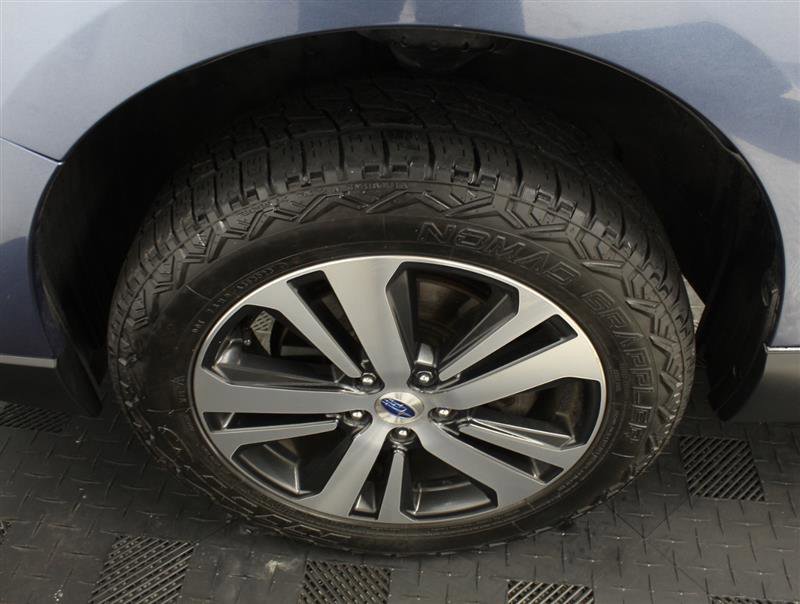 Used 2018 Subaru Outback 2.5i Limited AWD/4WD image 19