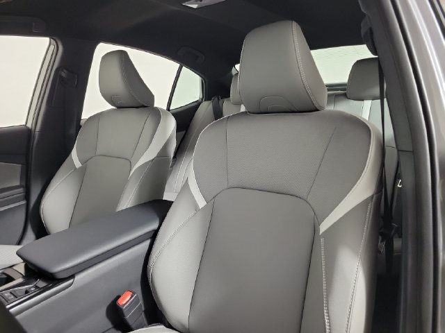 Used 2026 Toyota Camry SE w/ Convenience Package FWD image 19